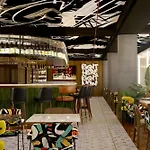 Hotel Moxy La Parigi