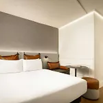 Hotel Moxy La Parigi