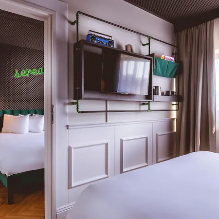 Moxy La 4* Paris