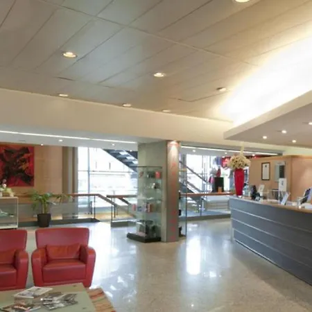 Moxy La Hotel