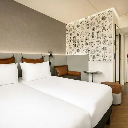 Moxy La Hotel 4*