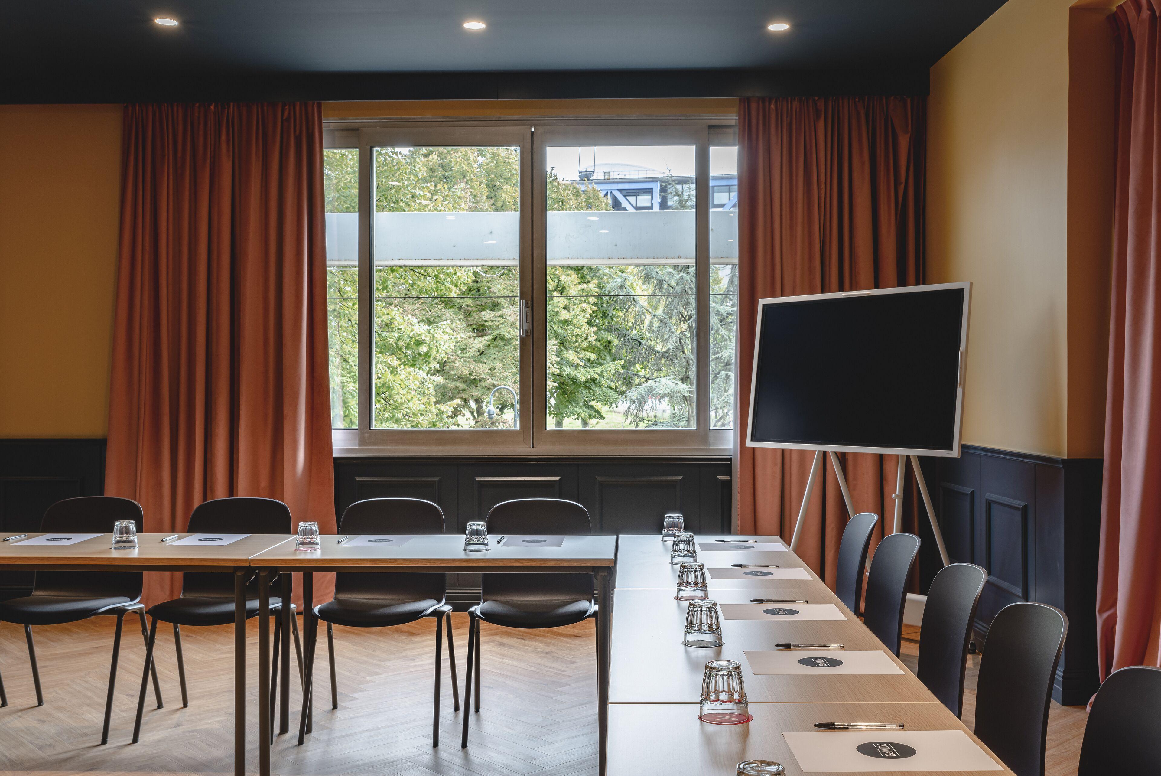 Moxy La Hotel Parigi